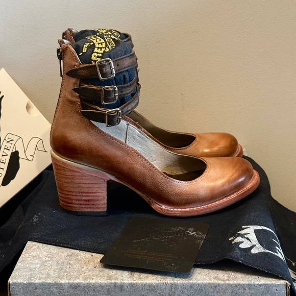 Freebird by Steven: Randi in Dusty Rose size 7 - Picture 3 of 8